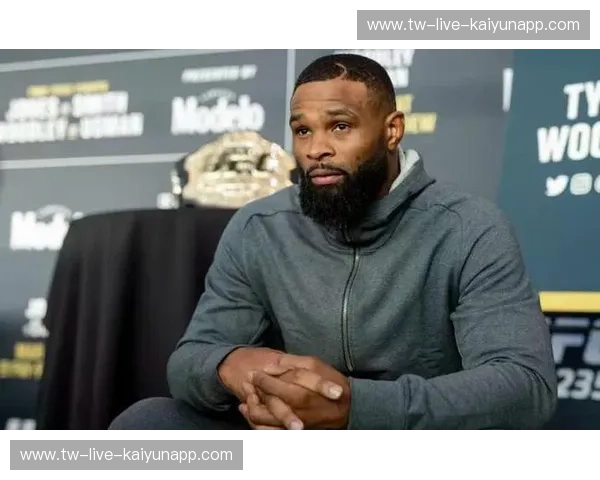 拳台上的风暴：菲尔·巴罗尼与宋克南，一场不可错过的巅峰对决